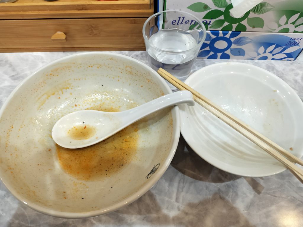 【麺や二代目 夜来香】スーラータンメンとルーロー飯風を完食