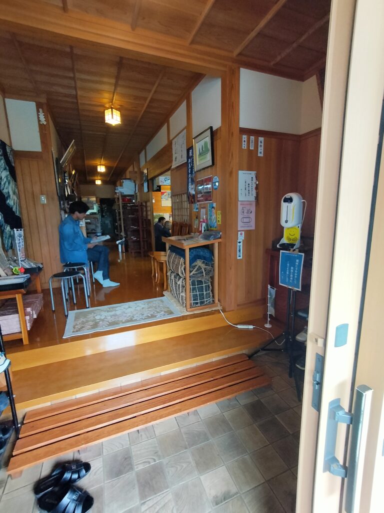 【秋田県羽後町】百姓そば屋 彦三 入口