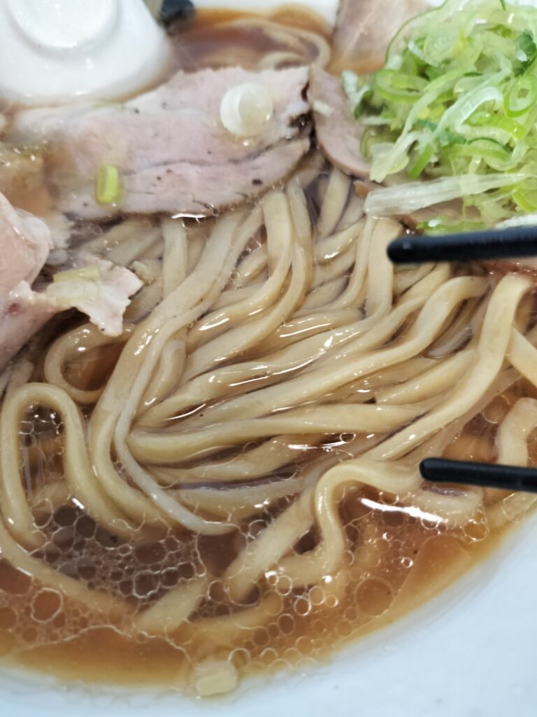 【秋田県にかほ市】中華そば 肴yamago にかほ店 麺
