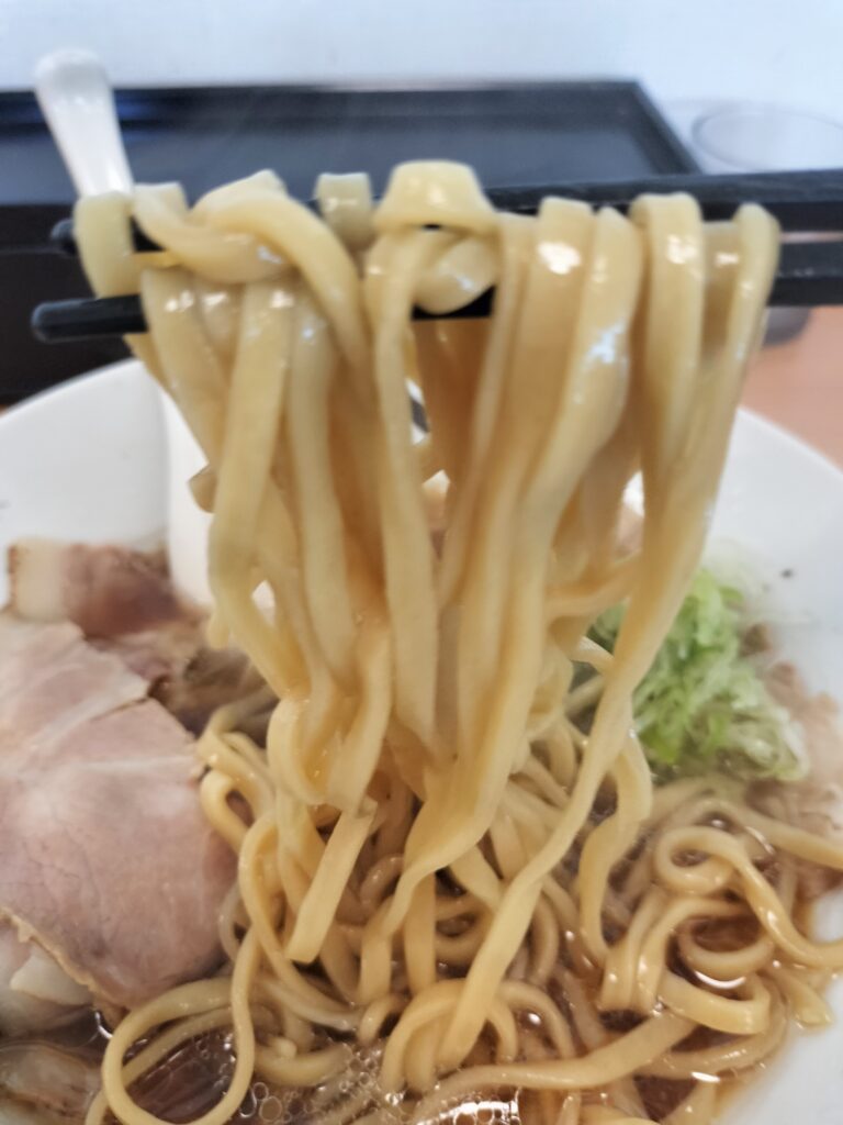 【秋田県にかほ市】中華そば 肴yamago にかほ店 麺