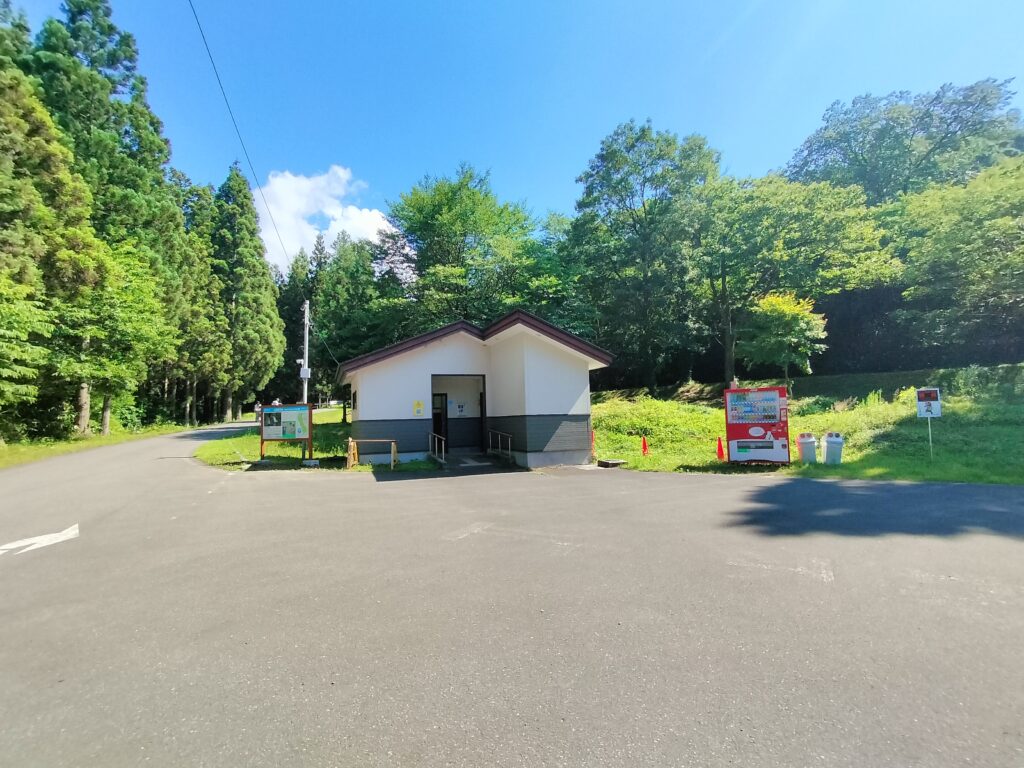 【秋田県にかほ市】元滝伏流水 駐車場 トイレ