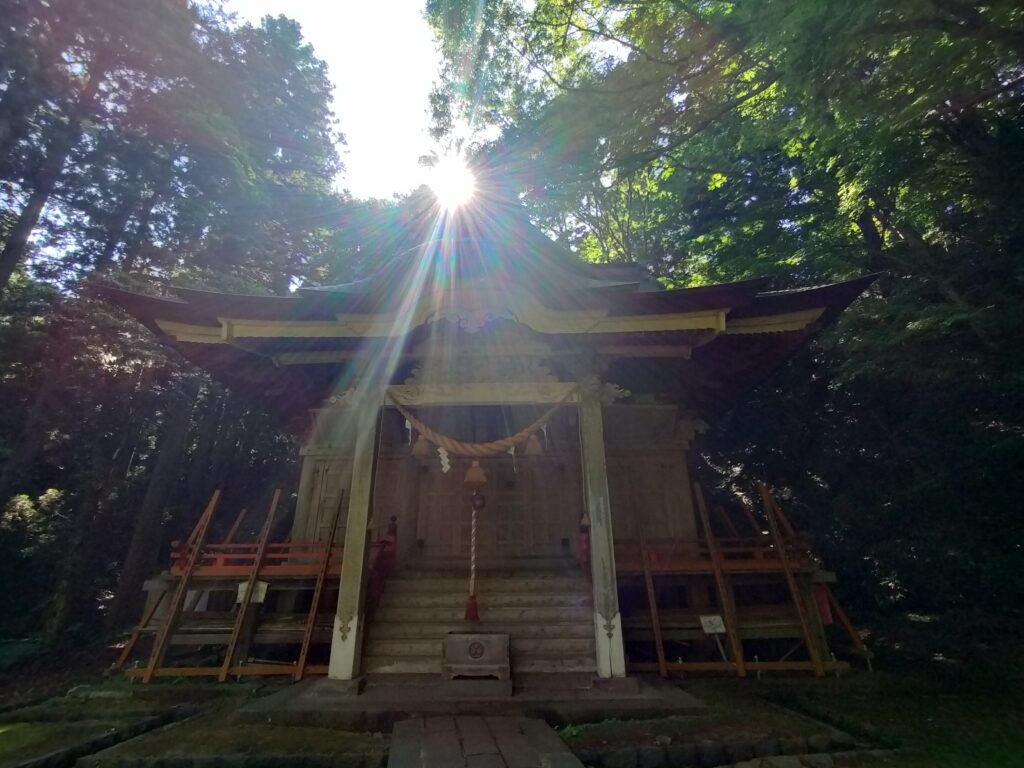 【秋田県にかほ市】奈曽の白滝 金峰神社