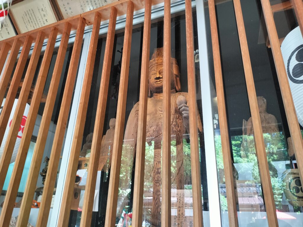 【秋田県にかほ市】奈曽の白滝 金峰神社 宝物殿