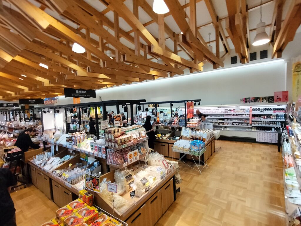 【秋田県能代市】道の駅ふたつい きみまちの里 館内