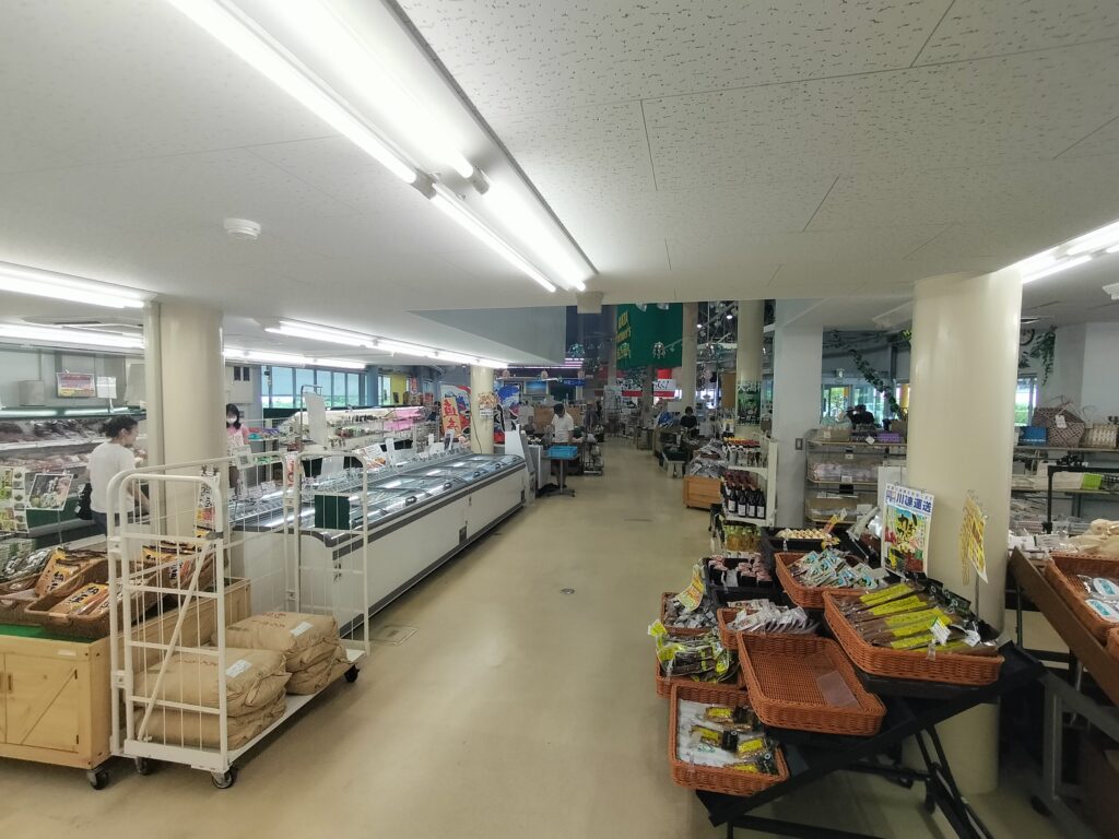 【秋田県大潟村】道の駅おおがた物産品等売店