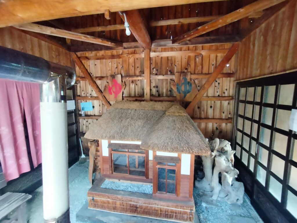 【秋田県湯沢市】泥湯温泉温奥山旅館露天風呂入口