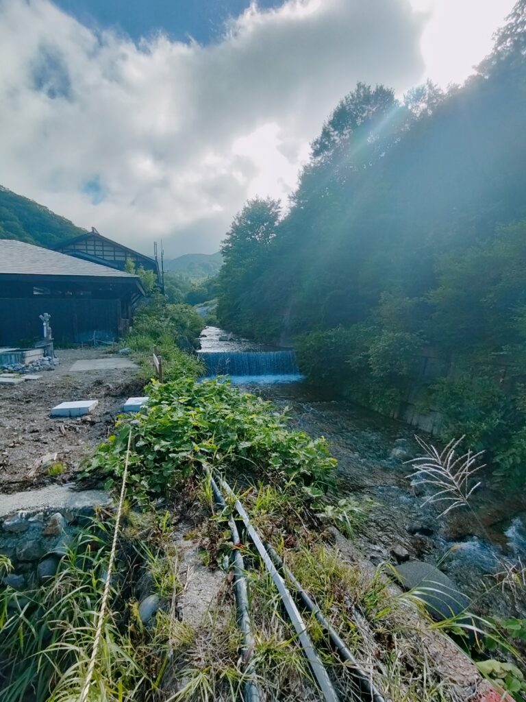 【秋田県湯沢市】泥湯温泉景色