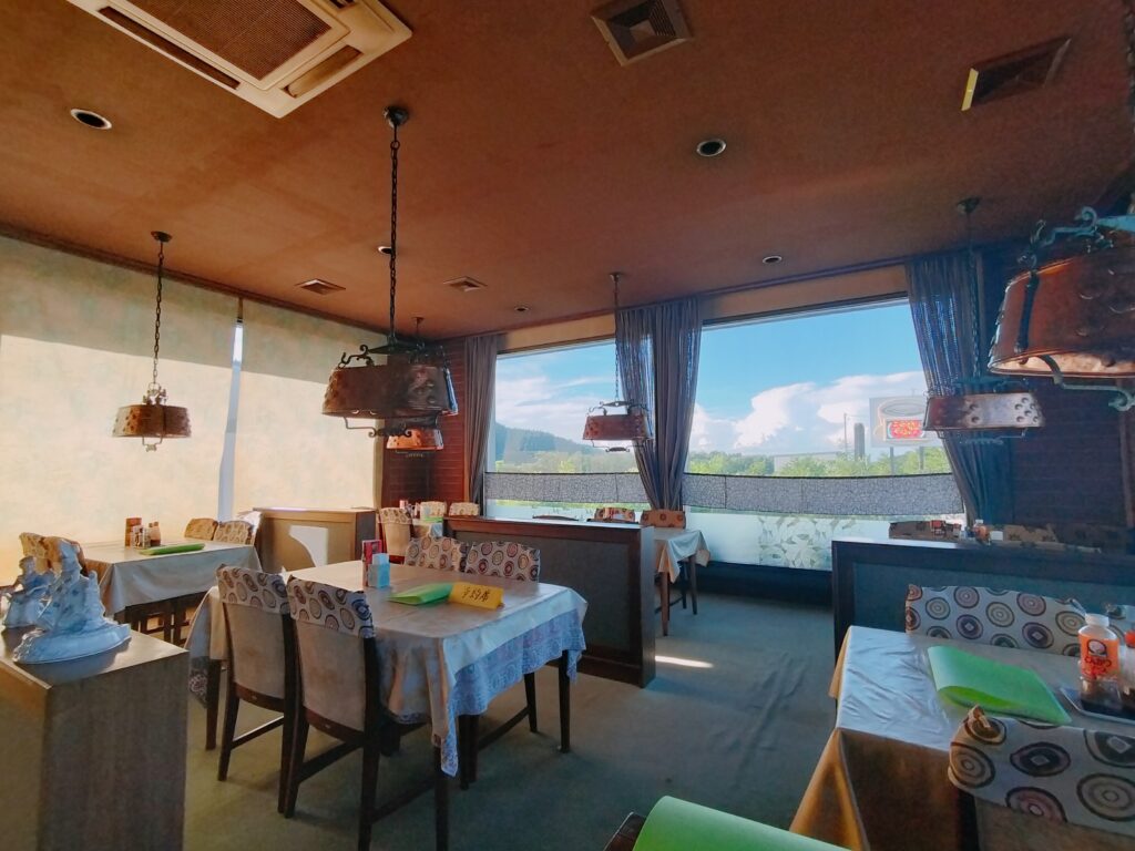【秋田県湯沢市】レストラン スカイホーク店内