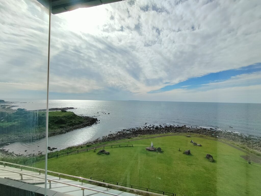 【秋田県にかほ市】道の駅象潟 ねむの丘 展望塔からの眺め