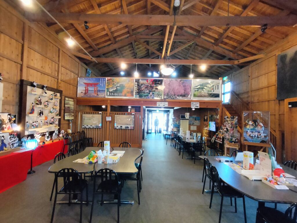 【秋田県仙北市】角館駅 仙北市観光情報センター 角館駅前蔵 館内