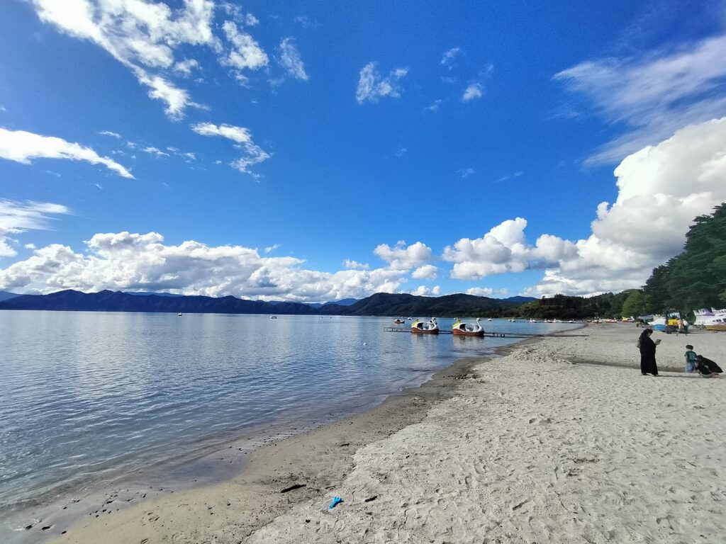 【秋田県仙北市】田沢湖 白浜湖畔