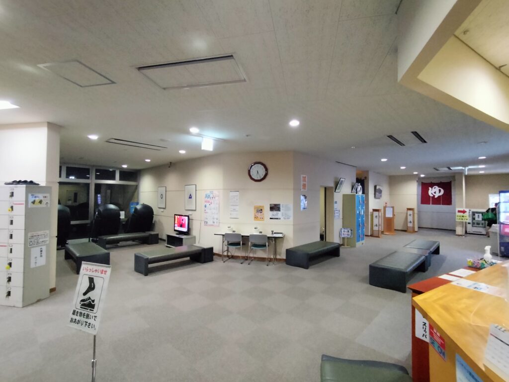 【秋田県由利本荘市】道の駅おおうち ぽぽろっこ ロビー