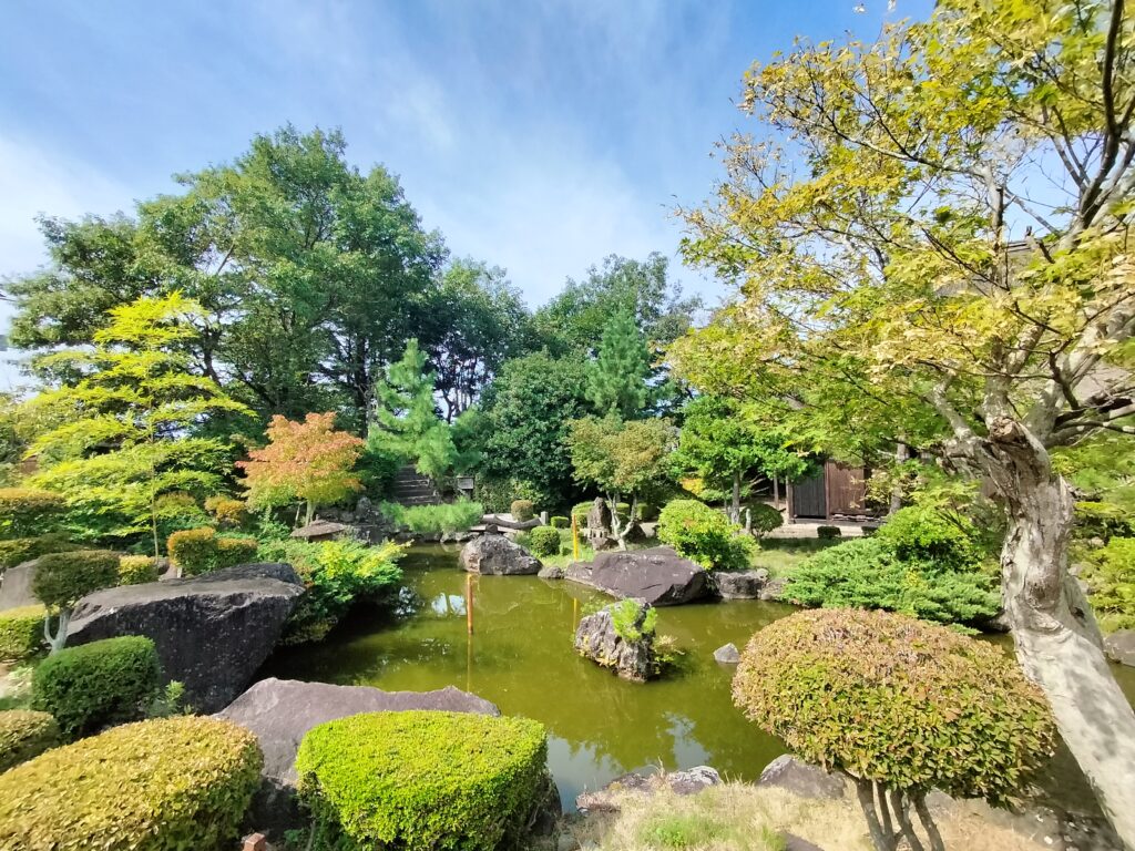 【秋田県由利本荘市】岩城 天鷺村 庭園 池