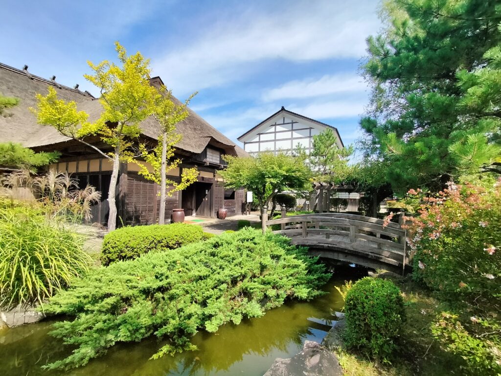 【秋田県由利本荘市】岩城 天鷺村 佐々木家 佐々木家 池と橋