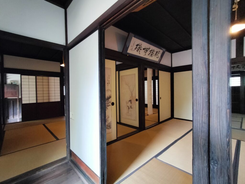 【秋田県由利本荘市】岩城 天鷺村 鵜沼家 武家屋敷 小松天嶺作品展示館 館内