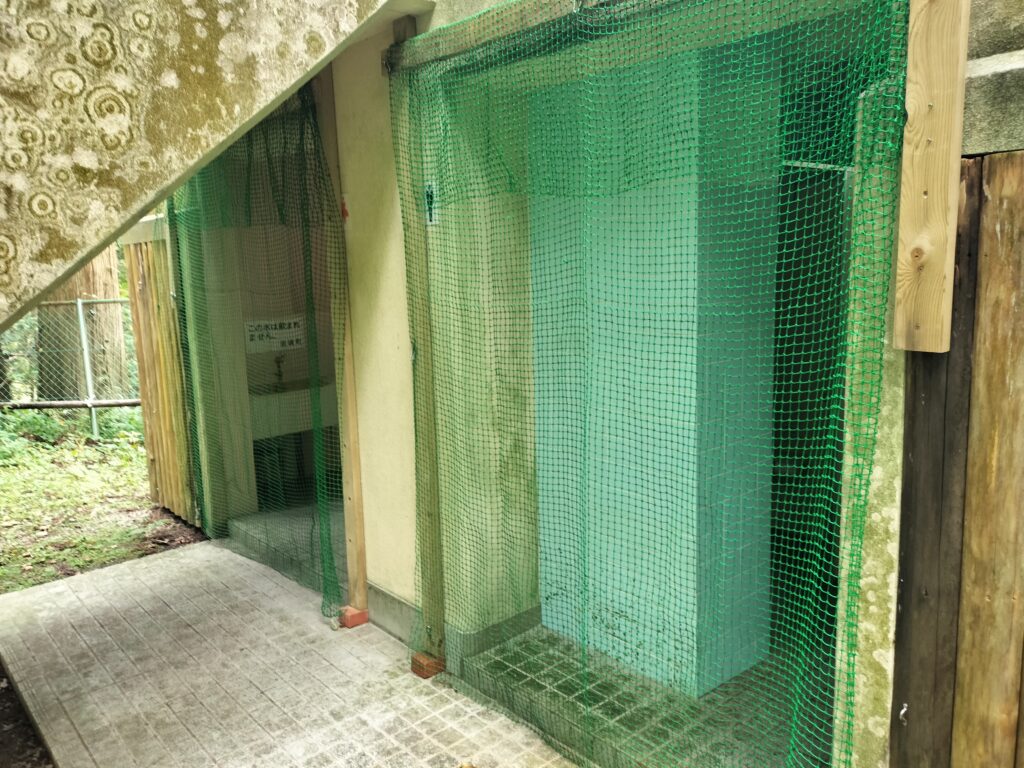 【秋田県由利本荘市】岩城 亀田不動滝 展望台下トイレ閉鎖