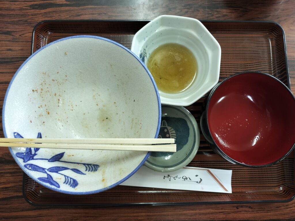 【秋田県湯沢市】皆瀬 小安峡温泉大噴湯たむら屋豚丼完食