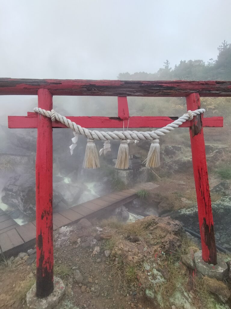 【岩手県一関市】須川高原温泉源泉の鳥居