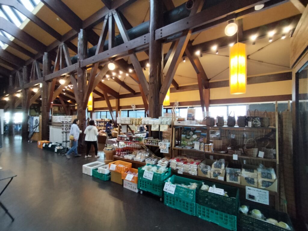 【秋田県東成瀬村】栗駒山荘売店