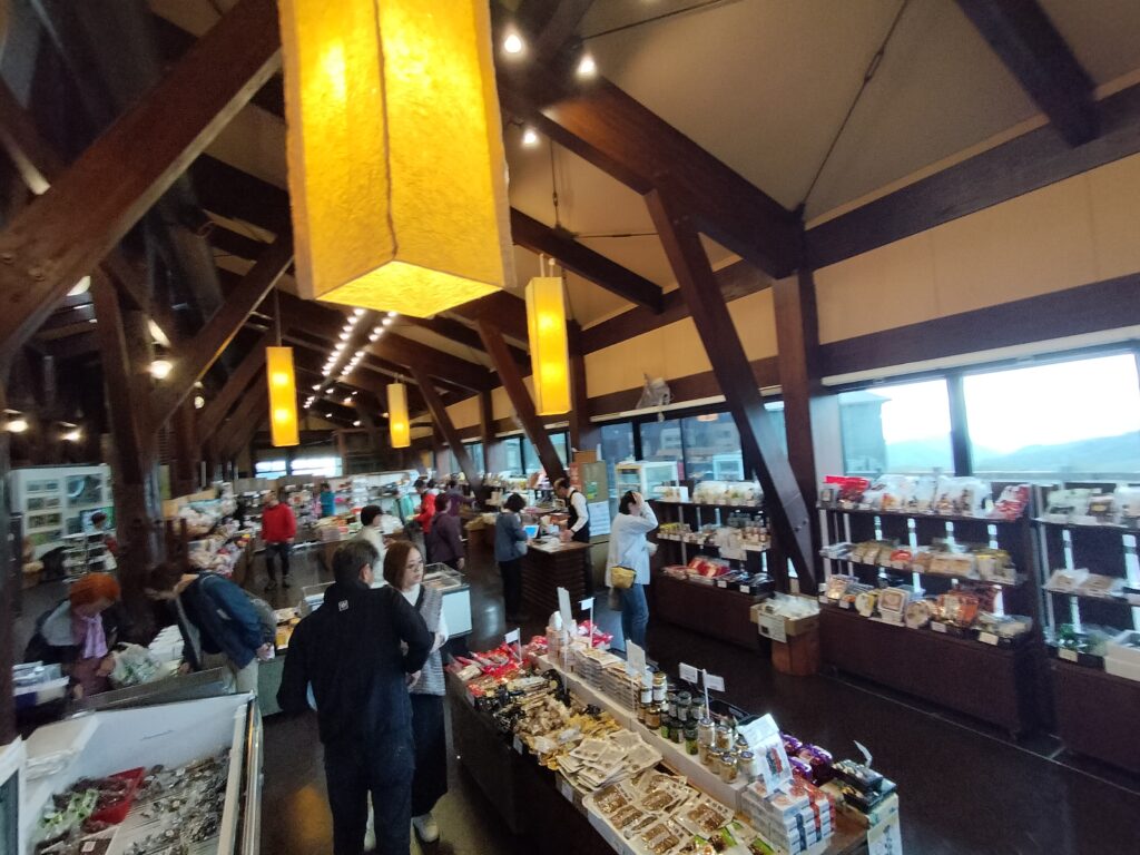 【秋田県東成瀬村】栗駒山荘売店